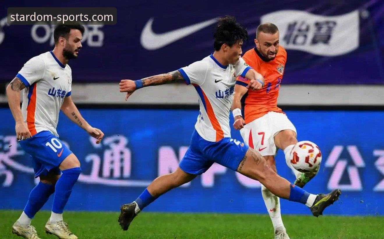 青岛海牛3-1力克上海海港，13年首胜全记录详解